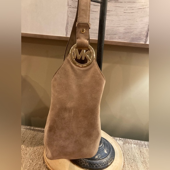Michael Kors Fulton Suede Tan Leather Slouchy Bold Gold Logo Hobo Shoulder Bag - Picture 4 of 12